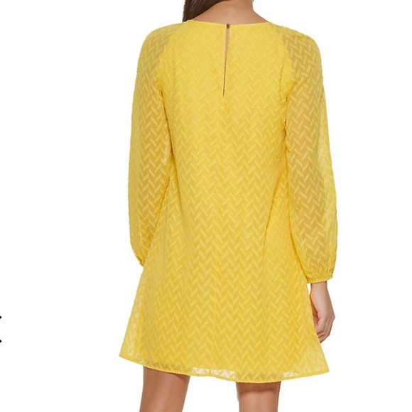 🌸Tommy Hilfiger Women's Long
Sleeve Trapeze Dress - Picture 3 of 5